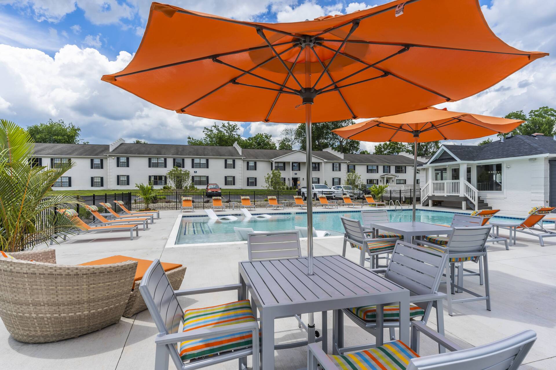 Pool Sundeck w/ Seating | The Colony at The Oaks