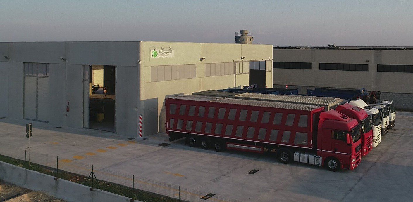 centro per lo stoccaggio e lo smaltimento di RAEE