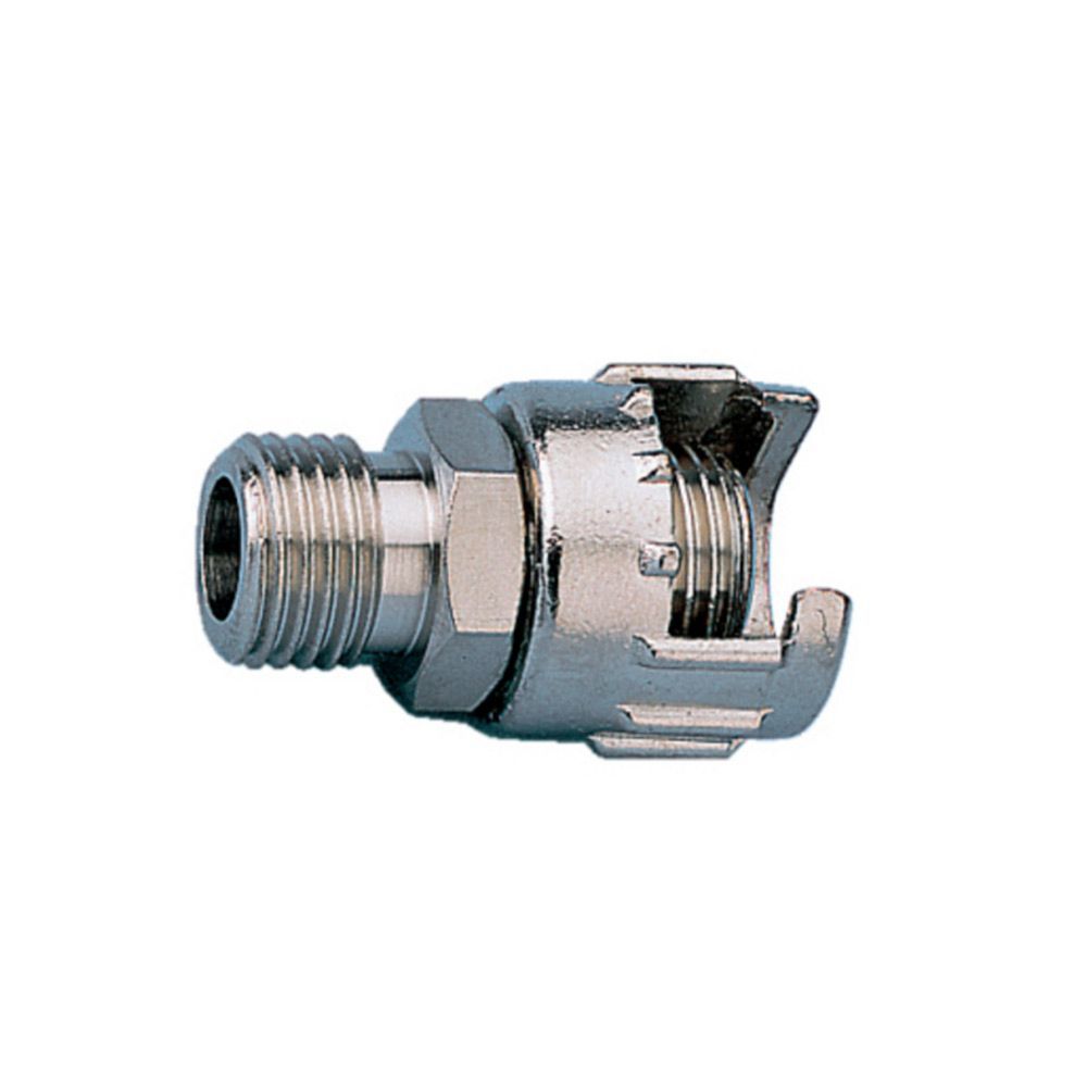 Un primo piano di un connettore metallico su uno sfondo bianco