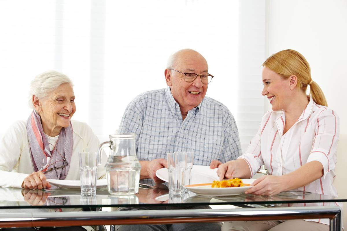 Dining Services and meal options by Liberty Ridge Senior Living near Lexington, Kentucky (KY)