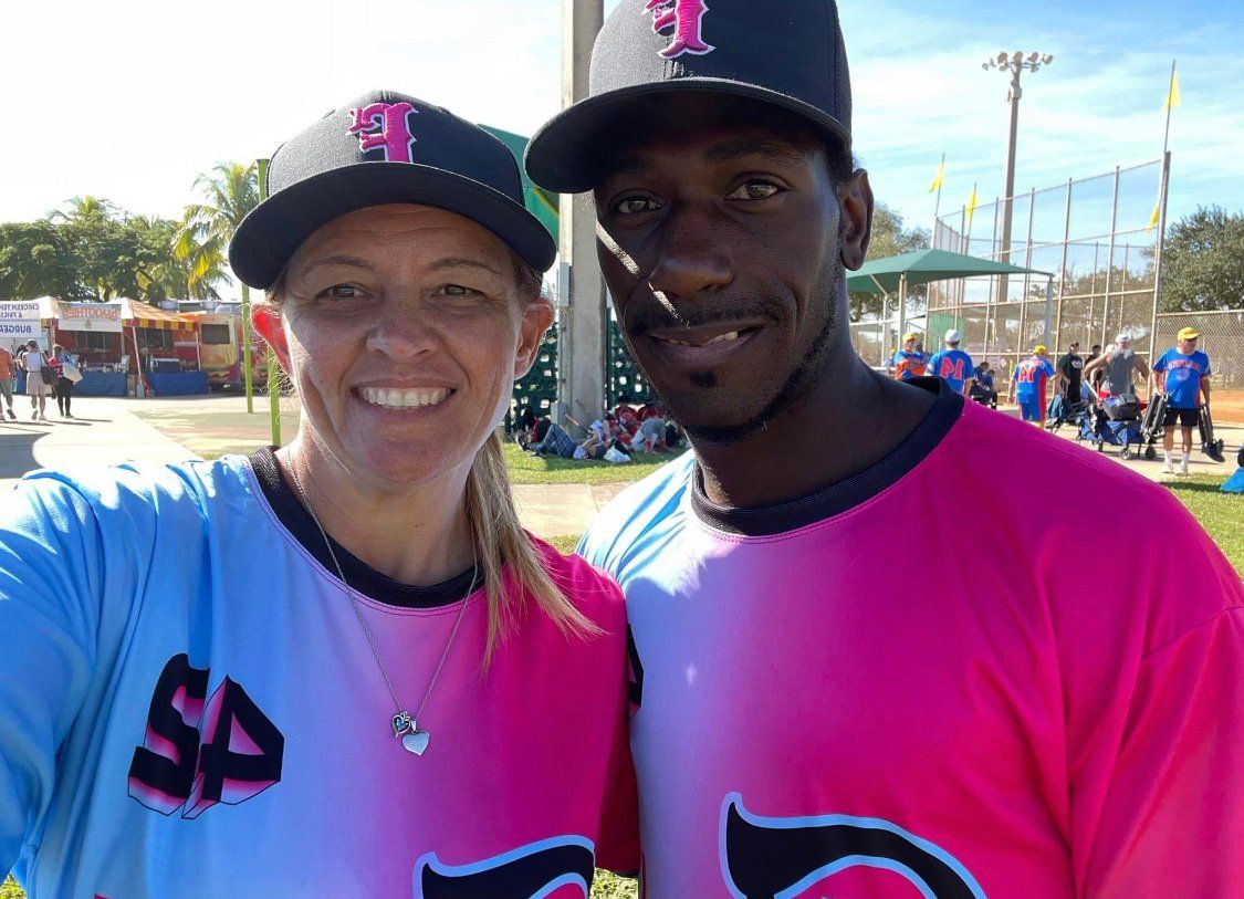 Team Florida supporters and player