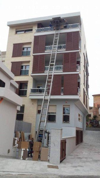 trasloco mobilio piani alti