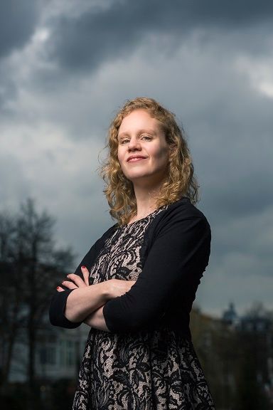 Fleur van der Bij overhandigde in 2018 haar debuut De Nijl in mij, een ontdekkingsreis naar het hart van de waanzin aan haar leermeester Frank Westerman. Zo kwam haar boek bij mij terecht. 