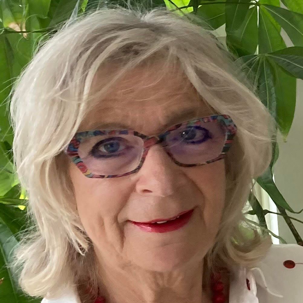 Femmy heeft mij via het internet gevonden. Moederliefde is haar debuutroman, succesvol uitgebracht bij best een onverwachte uitgeverij: namelijk Magonia van Lex Jansen. Het boek is heel goed ontvangen, en dat smaakte naar meer. Femmy heeft me gevraagd om nog eens een boost te geven aan de publiciteit en ik heb voor haar boekhandels benaderd voor extra inkoop.