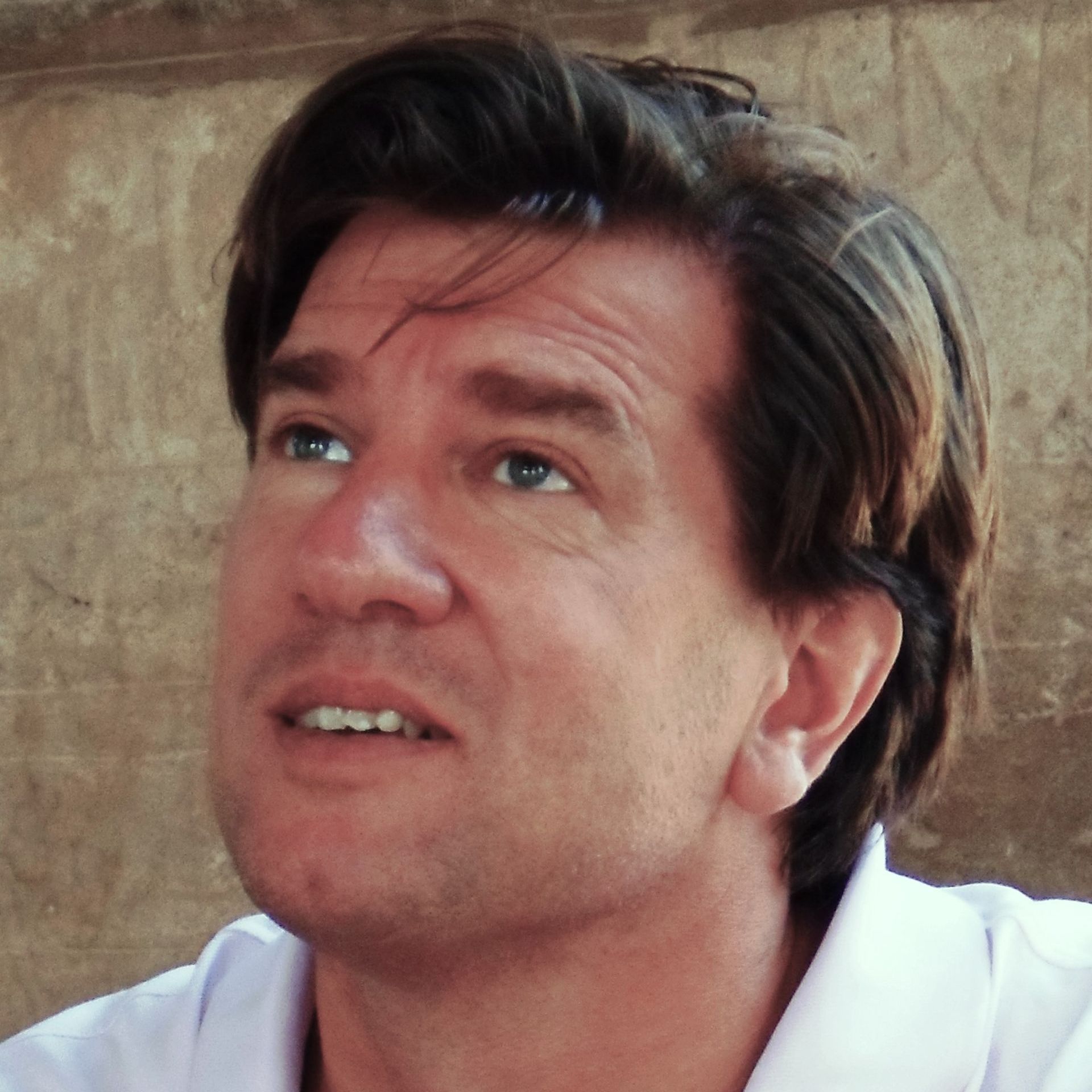 Richard is met zijn boek Bezield leven op doktersrecept via S2 Uitgevers bij ons terechtgekomen. Wij doen de publiciteit en organiseren lezingen voor Richard. Zijn boek is september 2024 gepresenteerd, op de dag dat de supermaan zichtbaar was. 