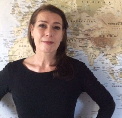 Mariska was finalist in de schrijfwedstrijd van Lutterzand Literair 2022. Daarop volgde een coaching traject in verband met haar tweede kinderboek, en de wens om het boek bij een kinderboekenuitgeverij onder te brengen. Schrijven doet Mariska naast haar drukke voltijdsbaan en het opknappen van haar kluspand. 