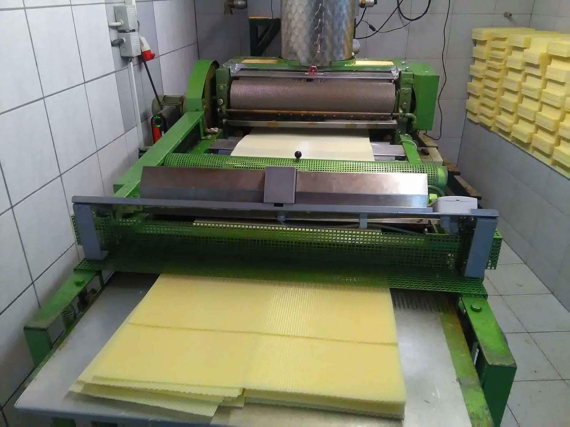 Imker Mittelwändefabrik