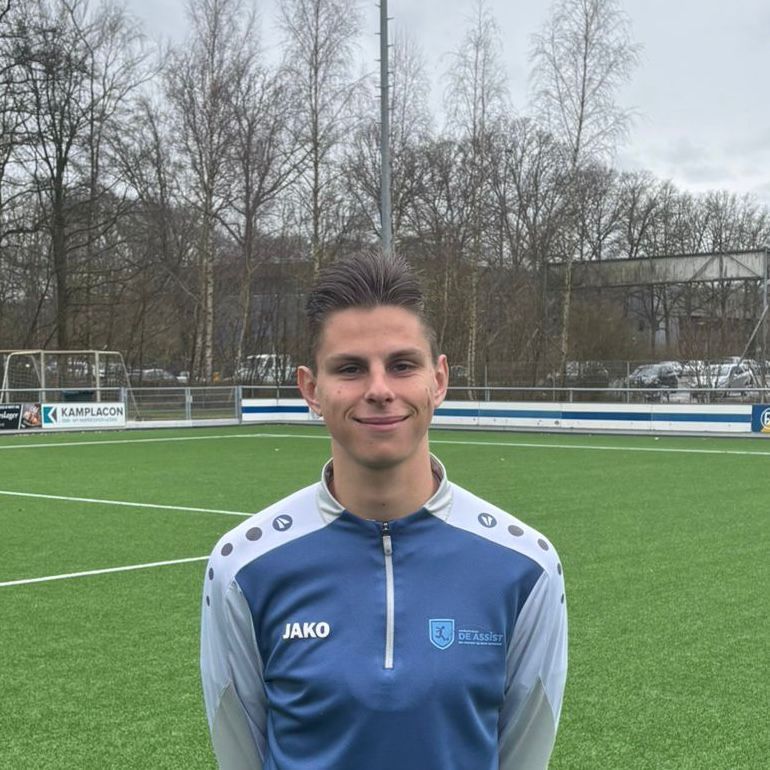 Luca Apeldoorn, eigenaar voetbalschool de Assist in Emmeloord
