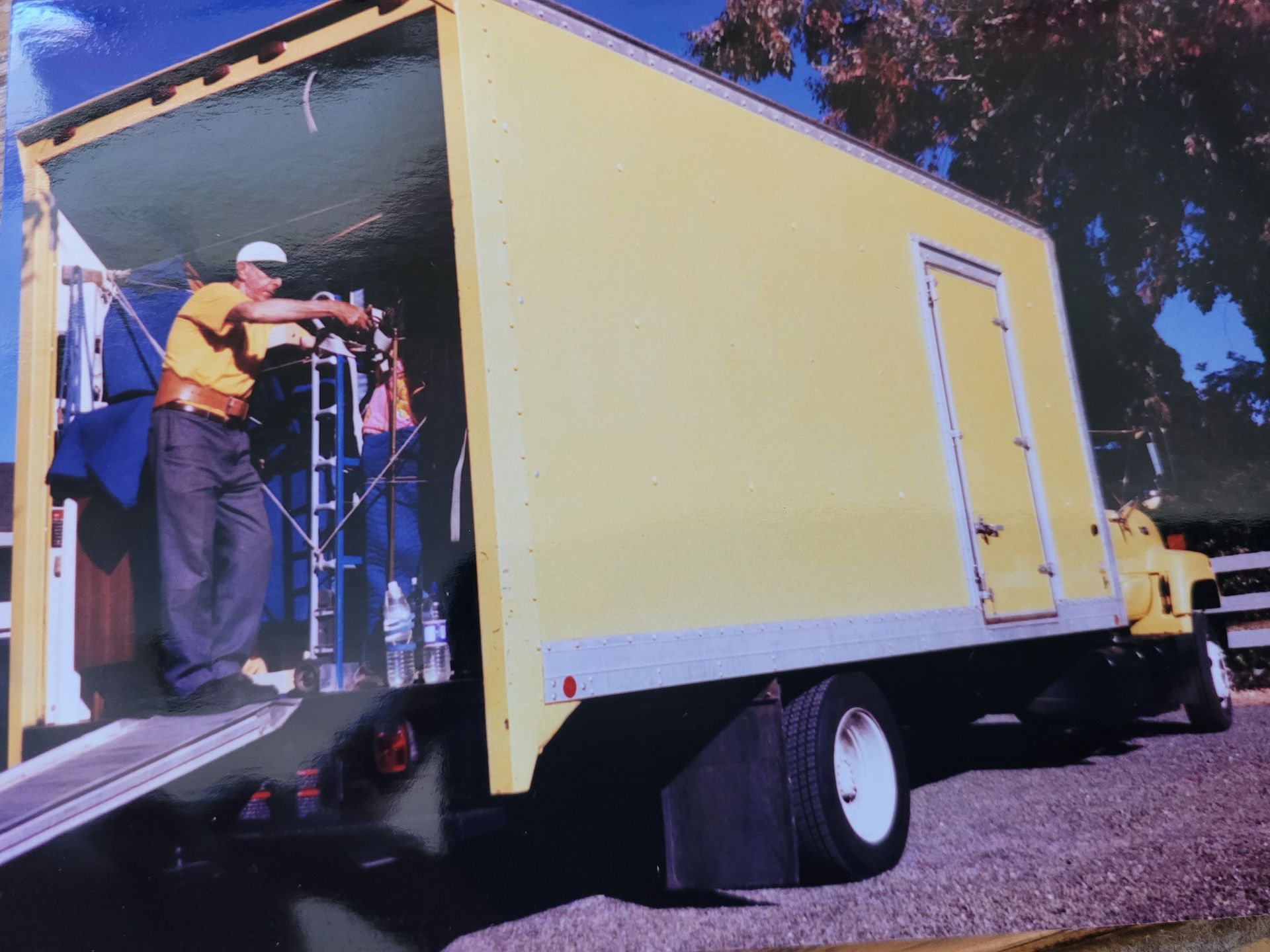 Loading boxes and household items in the truck