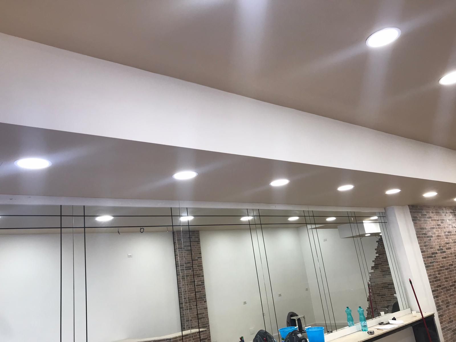 Pavimenti, Ristrutturazione case, Ristrutturazione d'interni, Lavori edili chiavi in mano, Imbiancatura, Traslochi, Ristrutturazione appartamenti, Ristrutturazioni, Muratori, Ristrutturazione bagno, Rifacimento bagni, Ristrutturazione chiavi in mano, Tinteggiature, Posa di pavimenti, Imbianchino, Traslochi nazionali