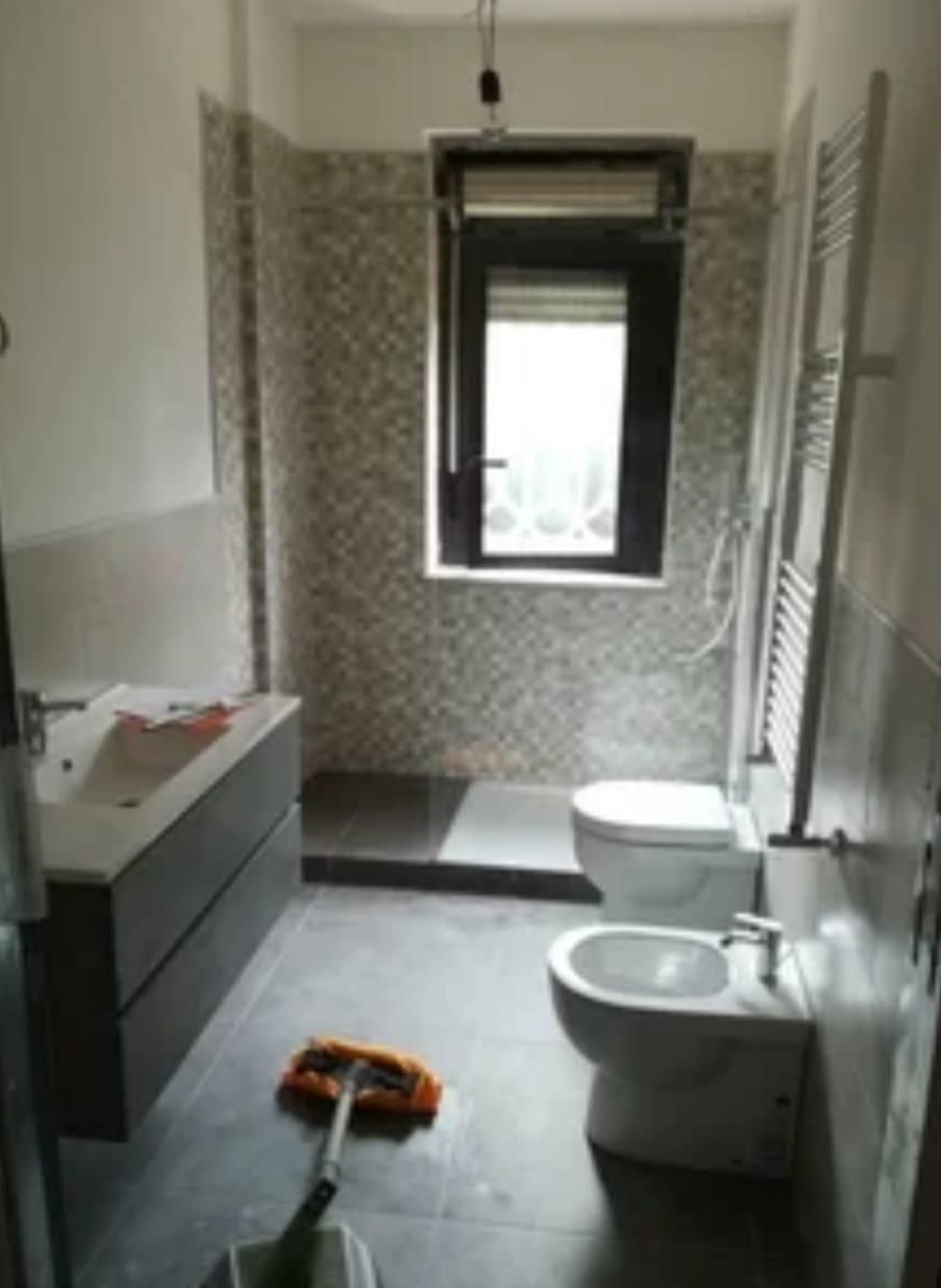 Pavimenti, Ristrutturazione case, Ristrutturazione d'interni, Lavori edili chiavi in mano, Imbiancatura, Traslochi, Ristrutturazione appartamenti, Ristrutturazioni, Muratori, Ristrutturazione bagno, Rifacimento bagni, Ristrutturazione chiavi in mano, Tinteggiature, Posa di pavimenti, Imbianchino, Traslochi nazionali