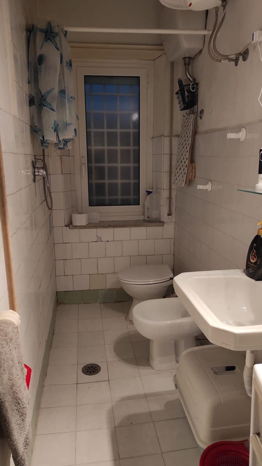 Pavimenti, Ristrutturazione case, Ristrutturazione d'interni, Lavori edili chiavi in mano, Imbiancatura, Traslochi, Ristrutturazione appartamenti, Ristrutturazioni, Muratori, Ristrutturazione bagno, Rifacimento bagni, Ristrutturazione chiavi in mano, Tinteggiature, Posa di pavimenti, Imbianchino, Traslochi nazionali