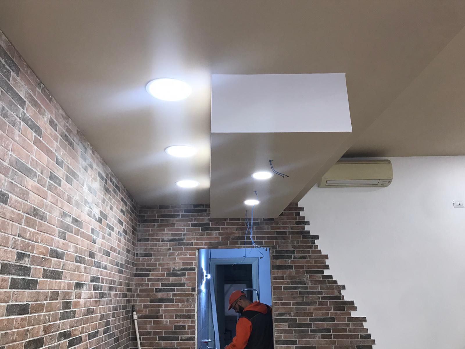 soffitto prima della ristrutturazione