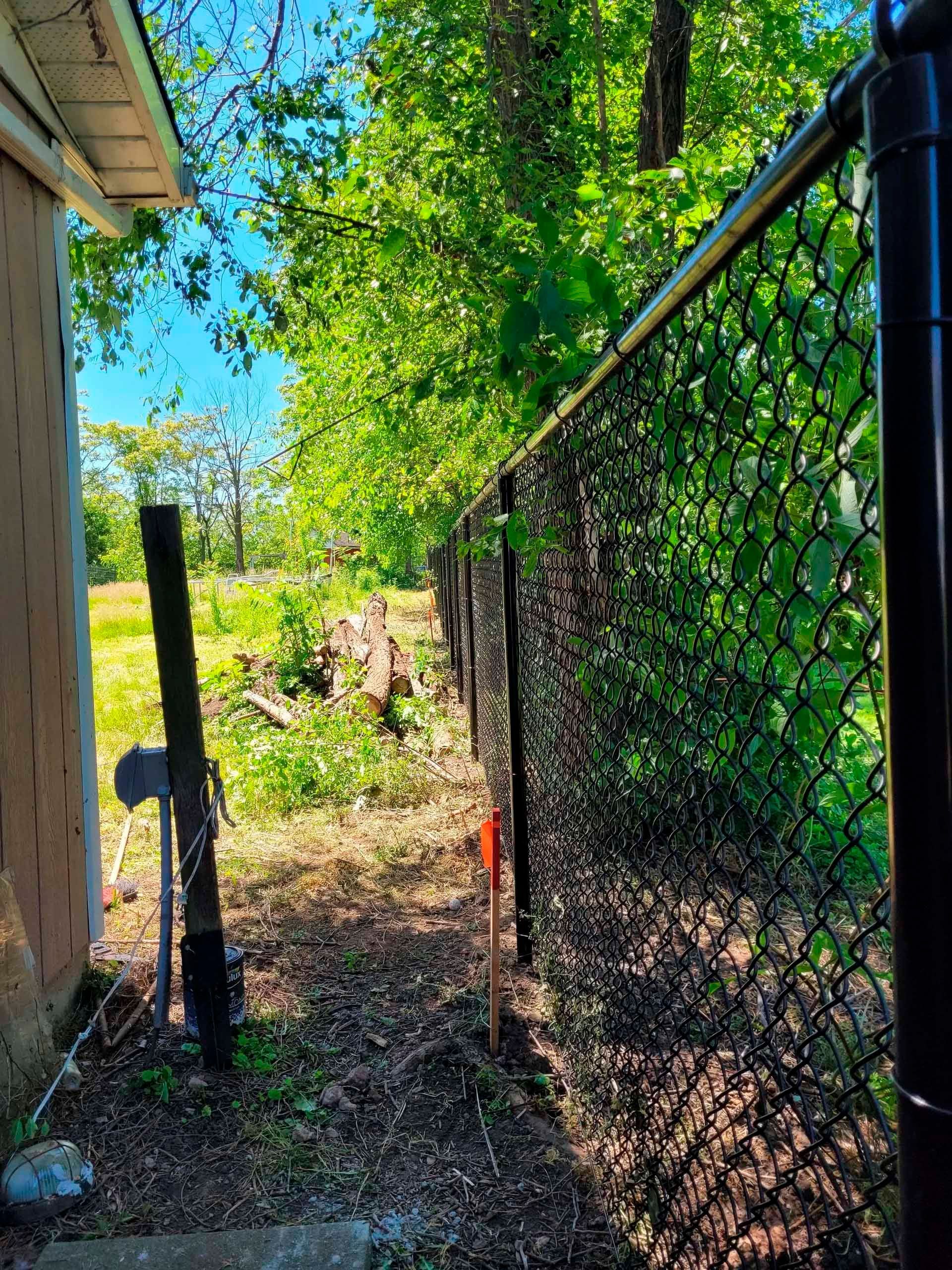 .pool fence installation Niagara Region