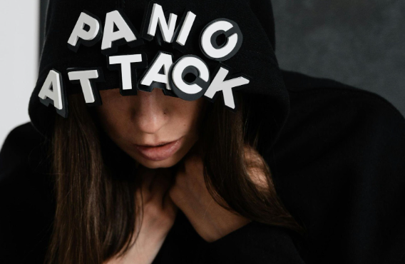 When Anxiety Peaks: A Clear Guide to Understanding Panic Attacks | Amity