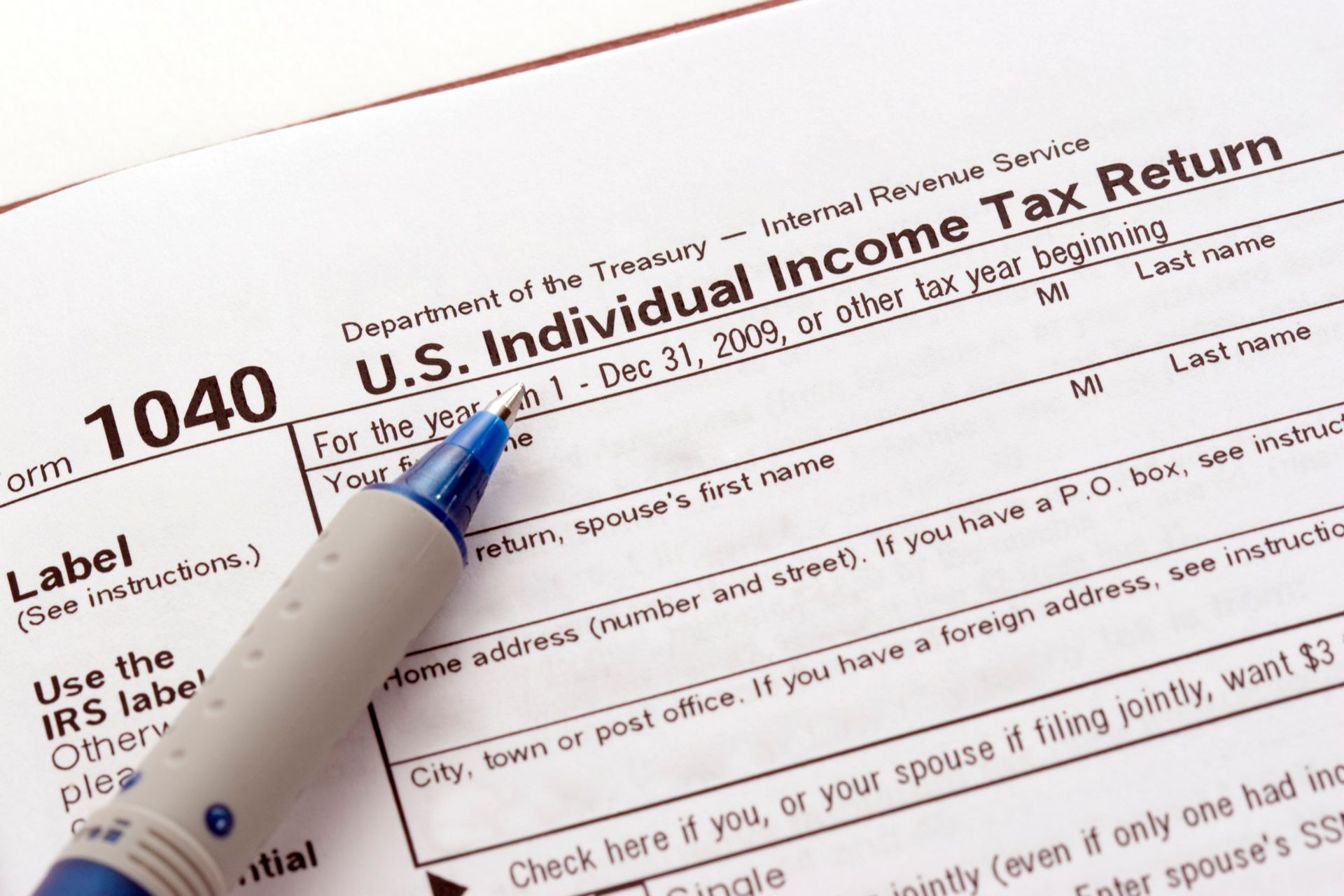 dreamstime_18388322 Looking through the vents of an AC unit a fan blade stays motionless