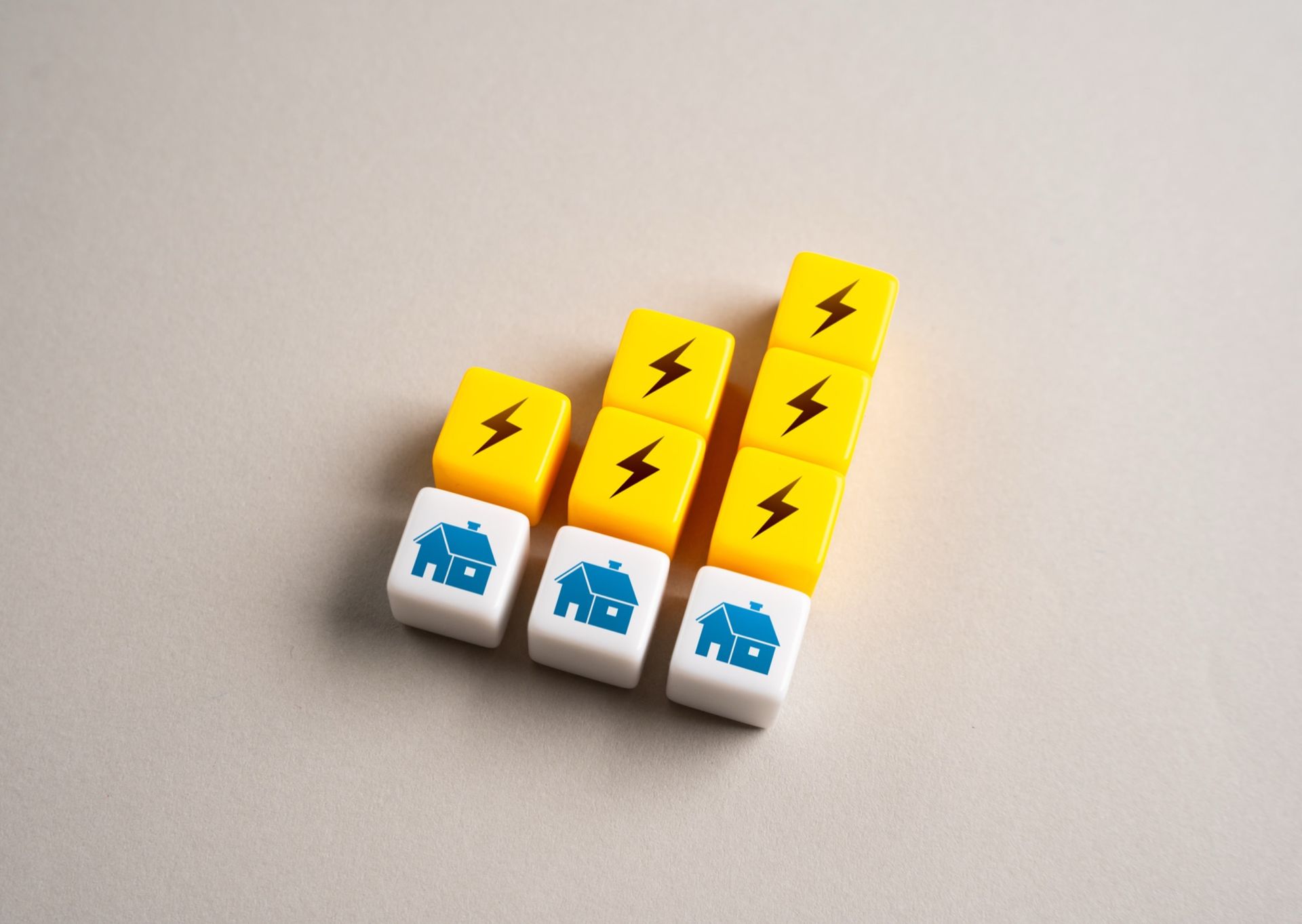 A diagram showing how Net Metering works for a home.