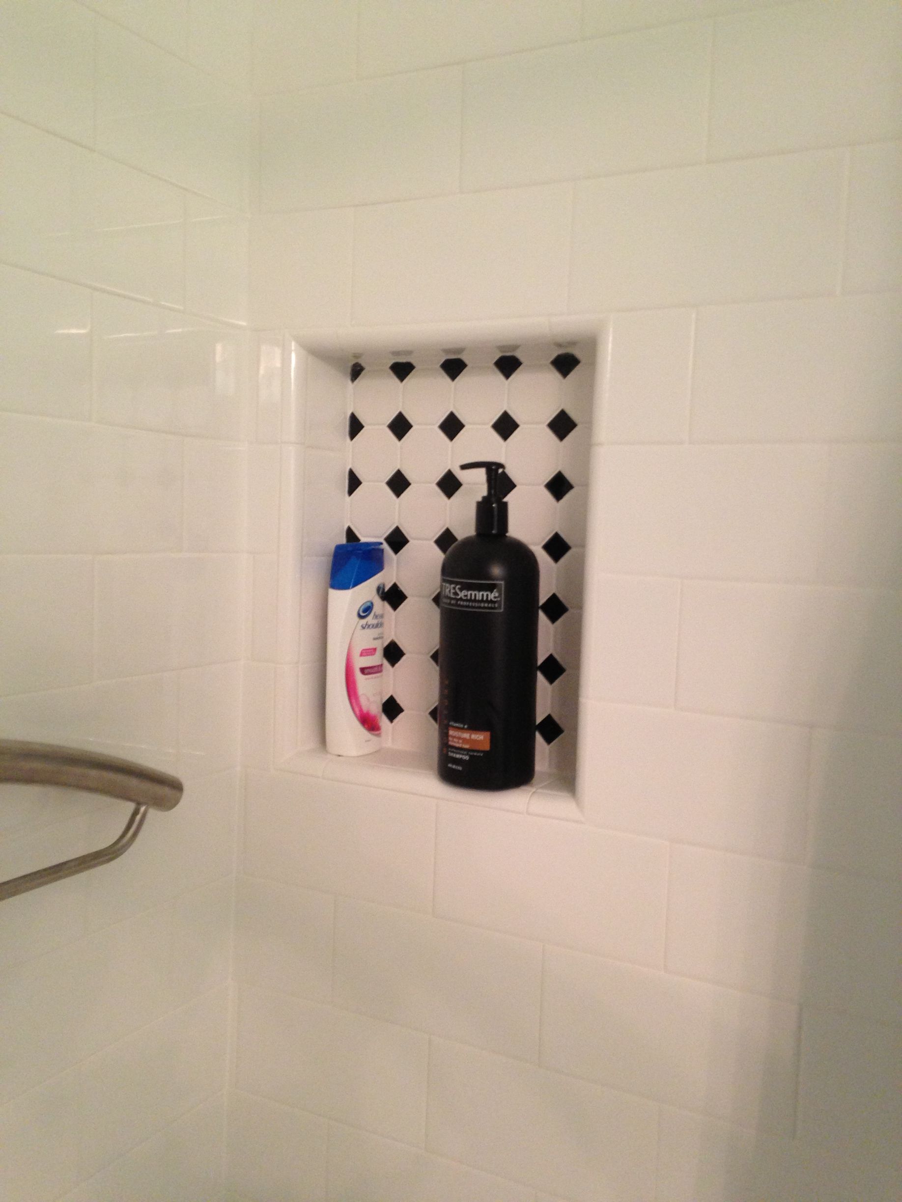 Picture of Shampoo and Hair Conditioner | Sellersburg, IN | Turnkey Builders
