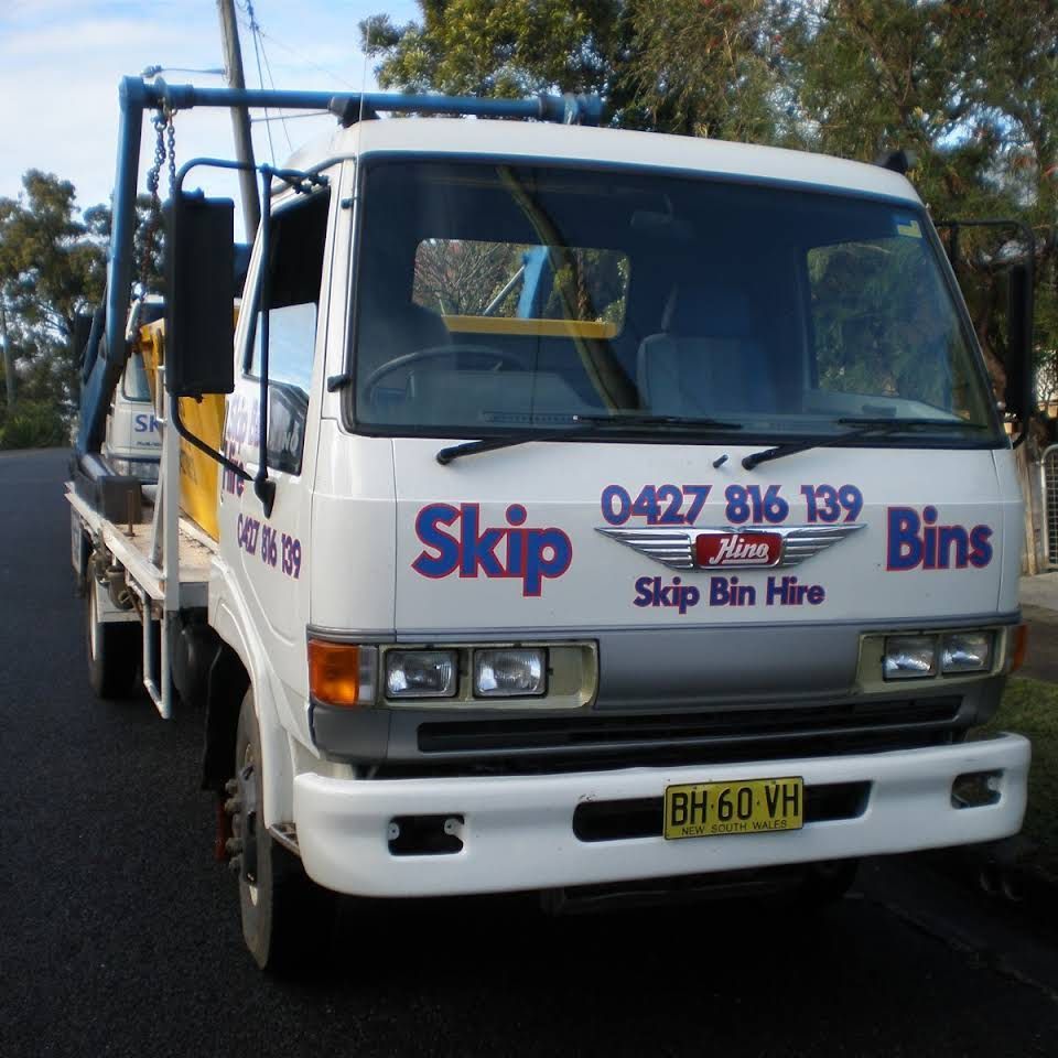 Front View Of Skip Bin Hire Truck — Gardners Yamba Skip Bin Hire In South Grafton, NSW
