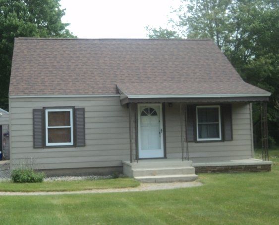 EPDM — Residential House with Shingle Roofing in Muskegon, MI