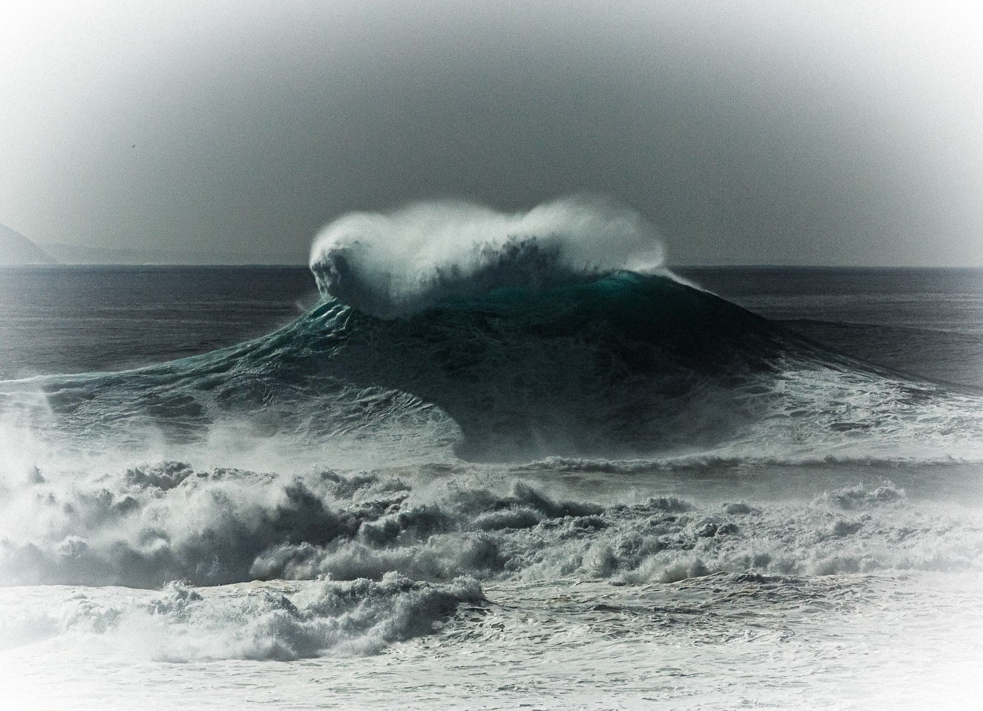 Robert Liedtke Photo Squad 711 Giant Wave Nazare Portugal Big Wave Surfing