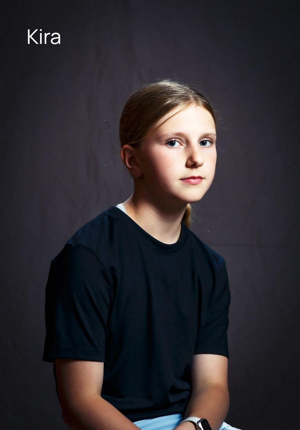 Porträt einer jungen Frau ähnlich wie ein Gemälde