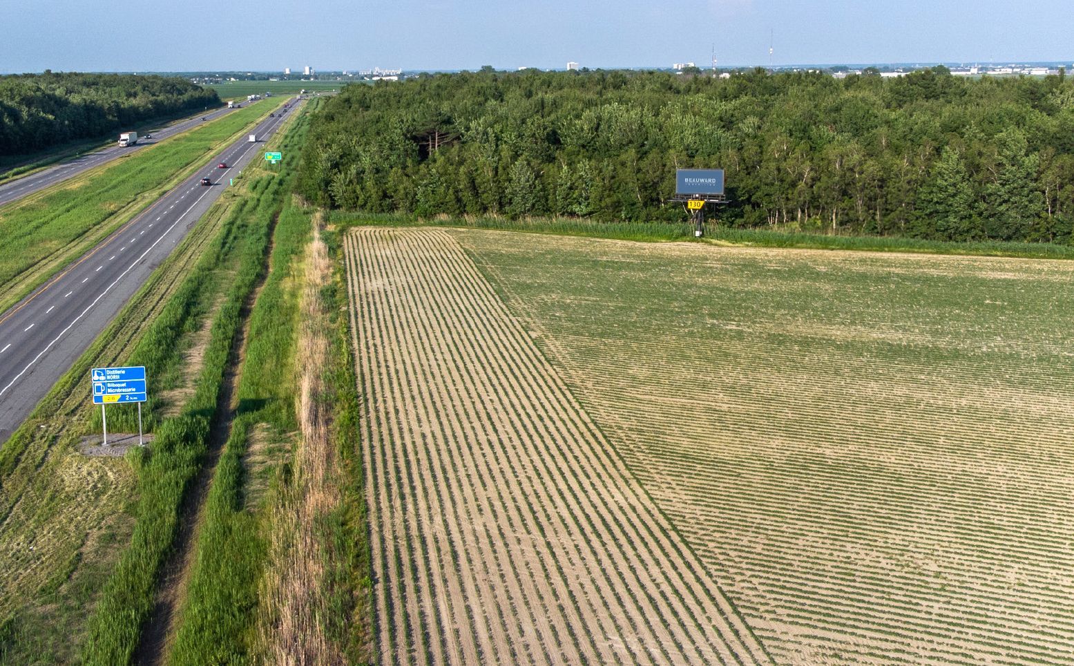 DB12 Média Panneau publicitaire autoroute