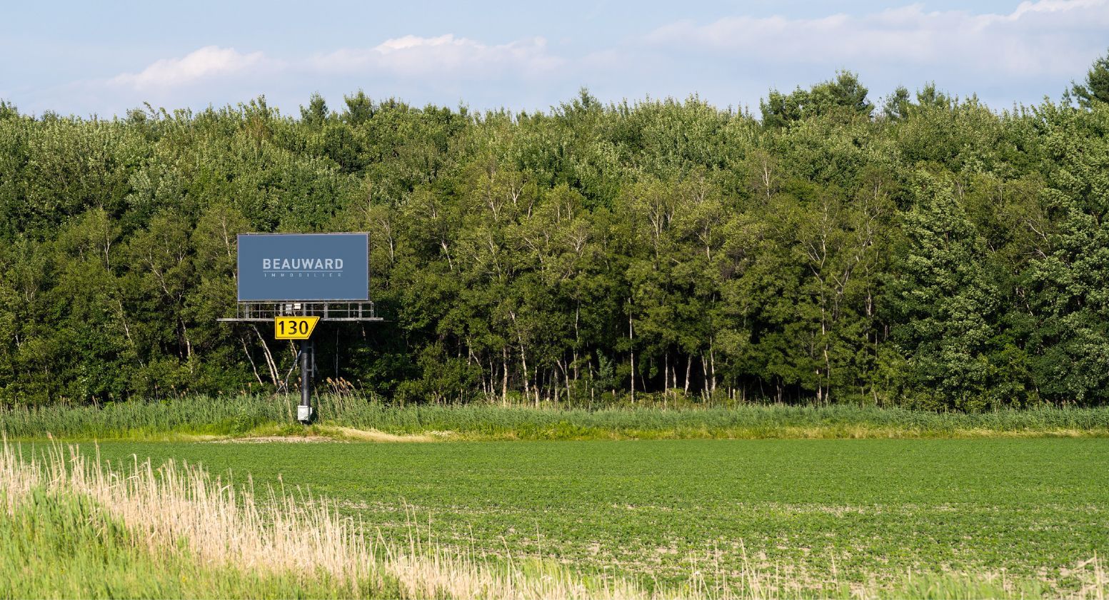DB12 Média Panneau publicitaire autoroute