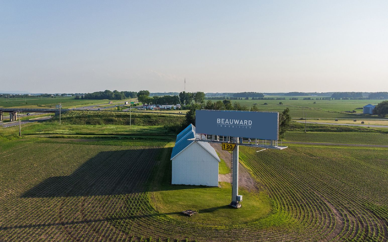 DB12 Média Panneau publicitaire autoroute