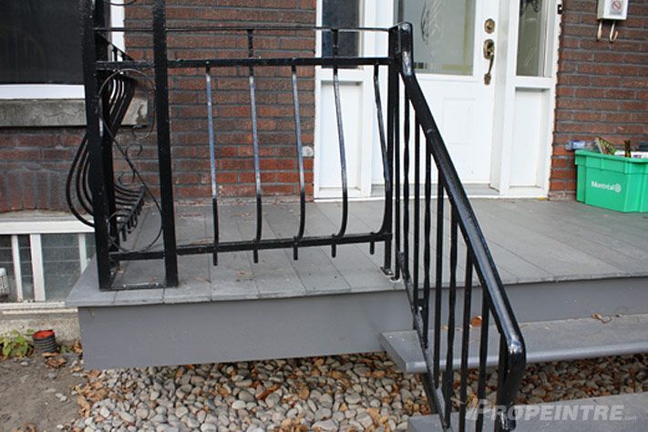 Rénovation de garde-corps d’entrée résidentielle à Montréal
