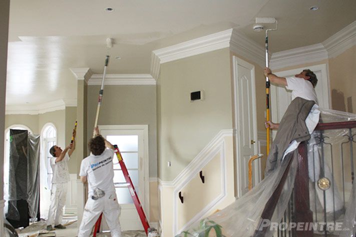 Peinture intérieure de plafond réalisée par deux professionnels de Propeintre