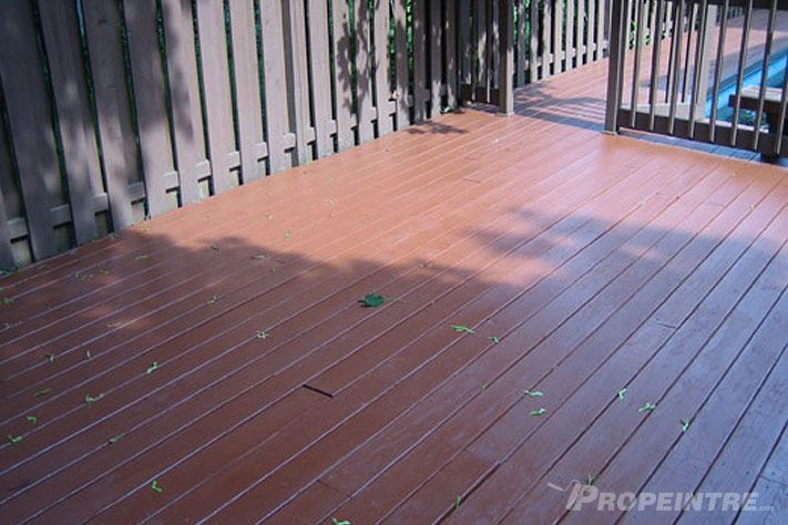 Résultat final d’un patio rénové et teint avec soin