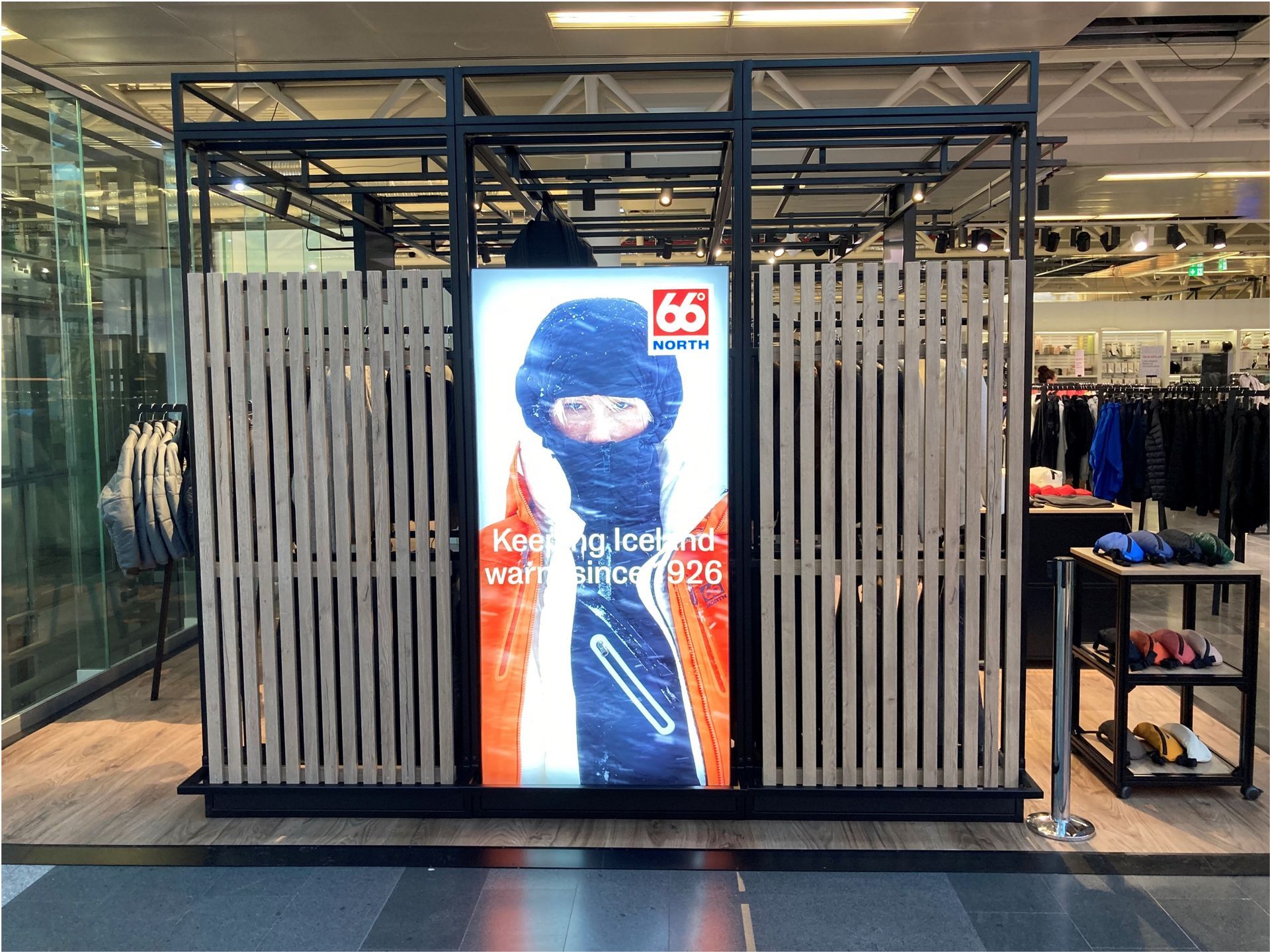 A store front with a sign in front of it that says `` keep it lasting . ''