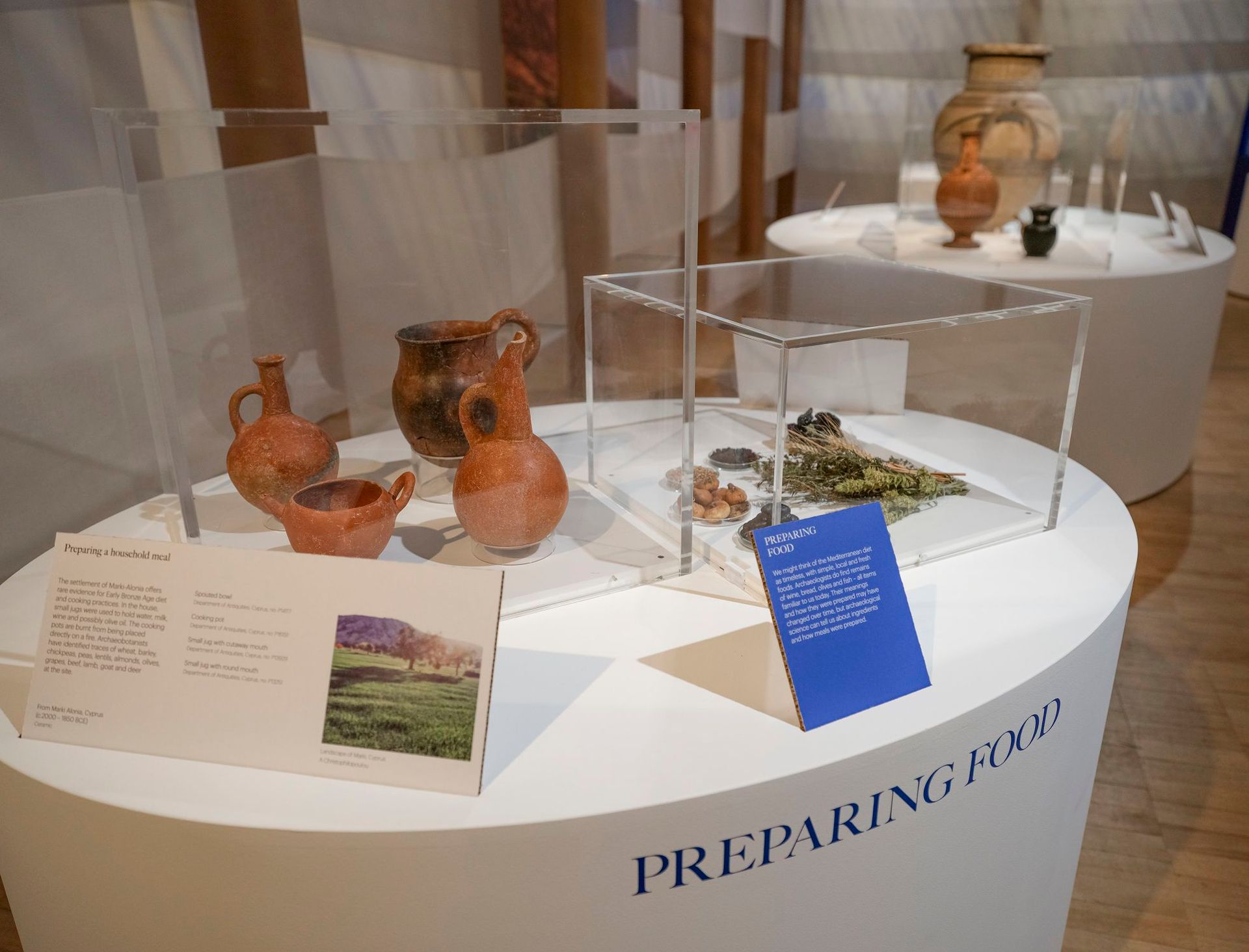 A table with a sign that says preparing era on it
