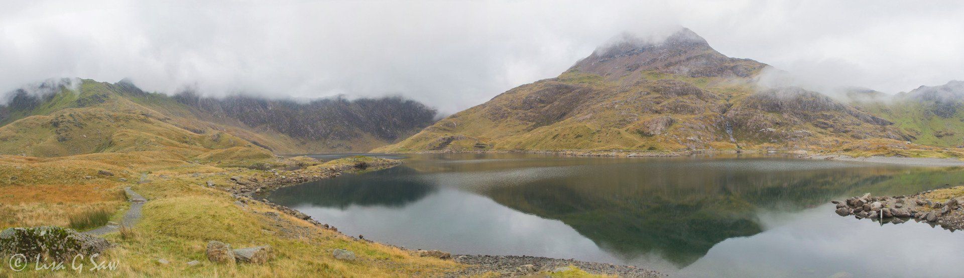 Llyn Llydaw and low clouds in Snowdonia National Park