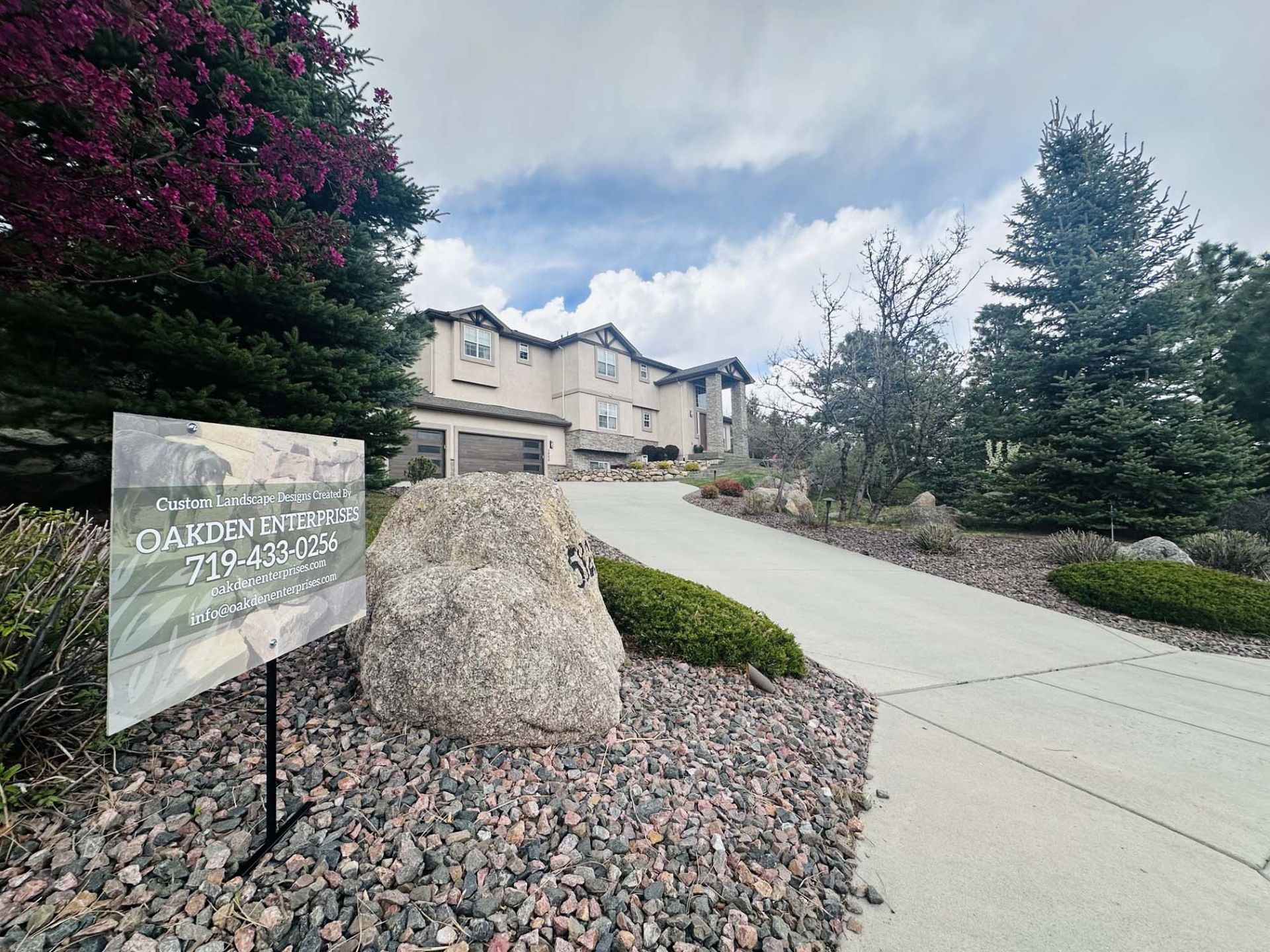 A large house with a sign in front of it that says shannon creek