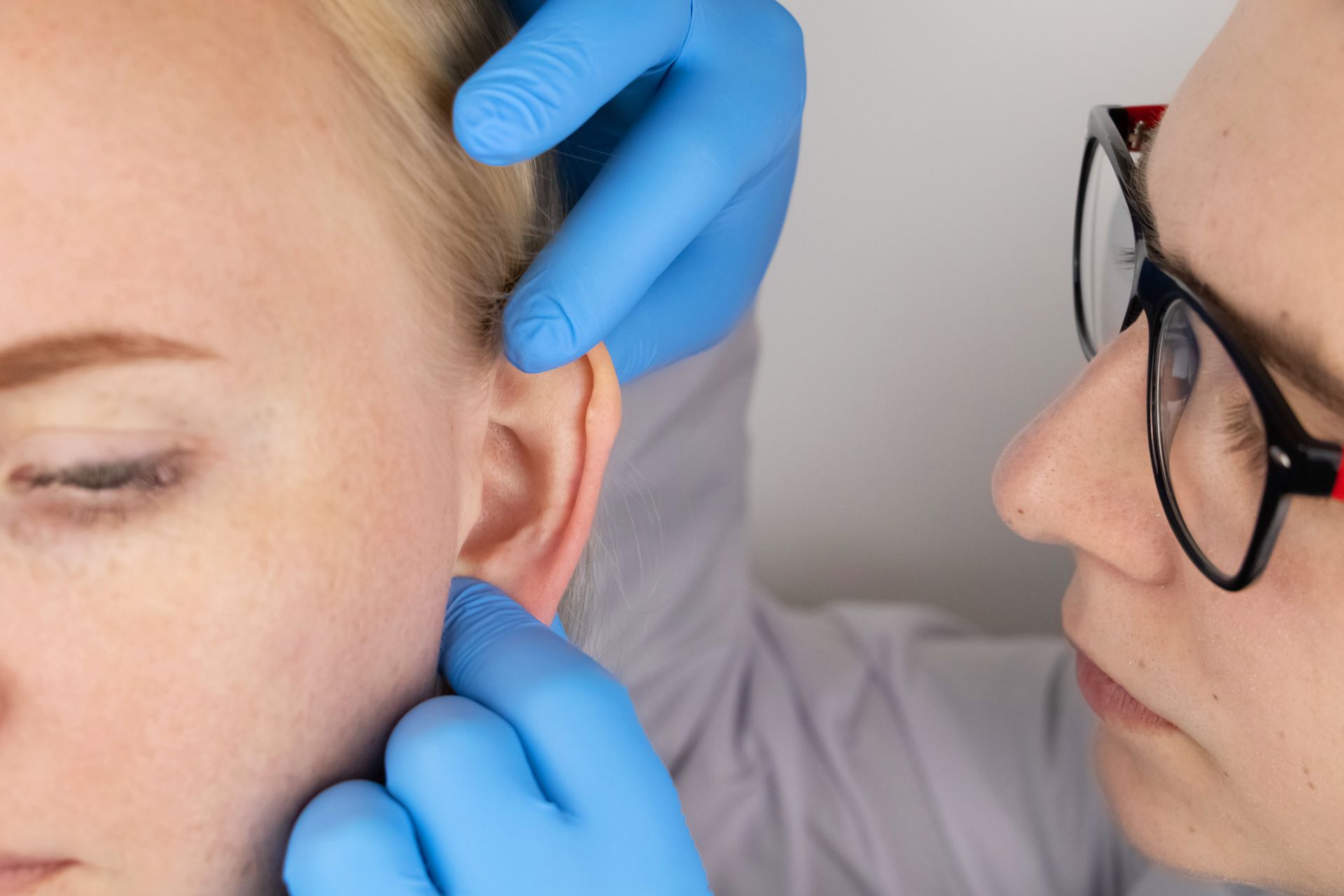 Earlobe Reduction Surgery