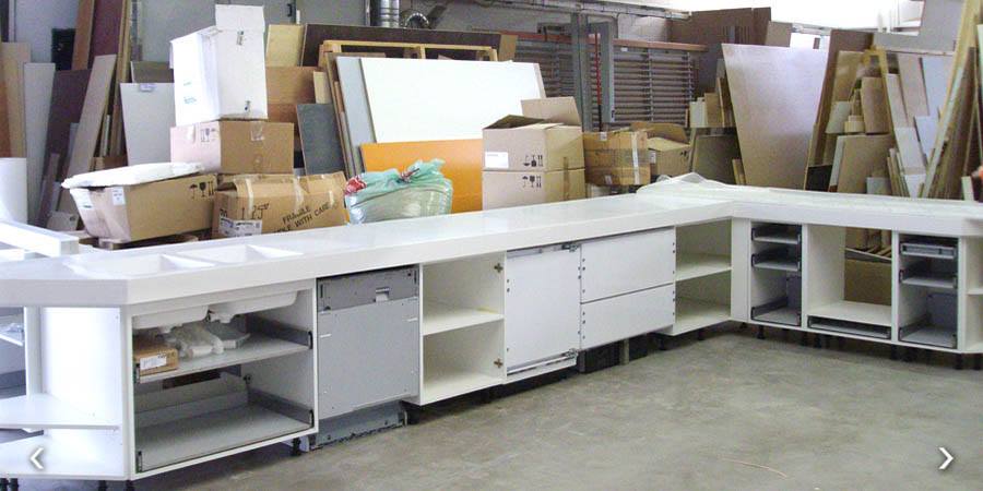 Realizzazione piano in legno laccato