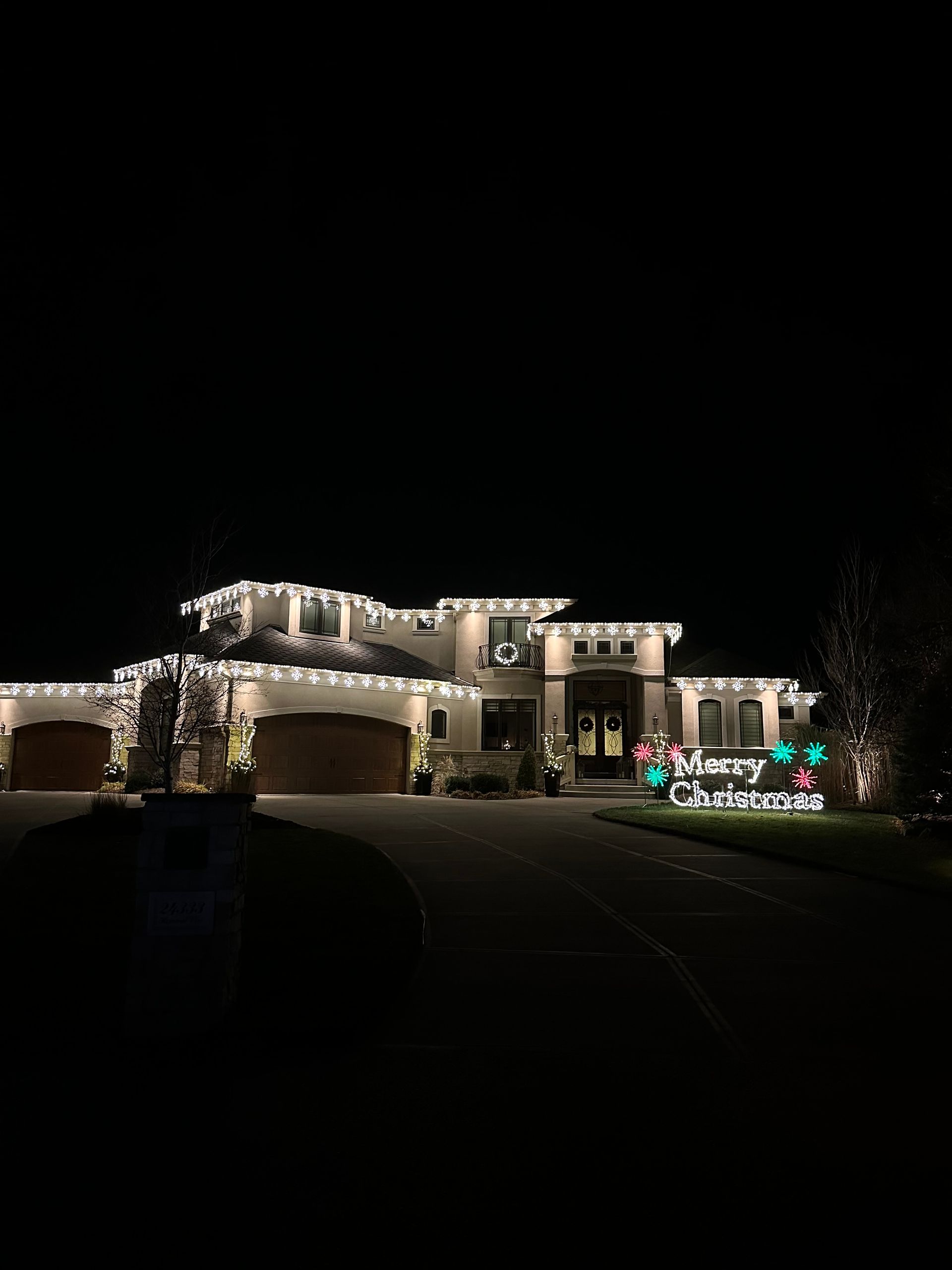 Holiday lighting installations