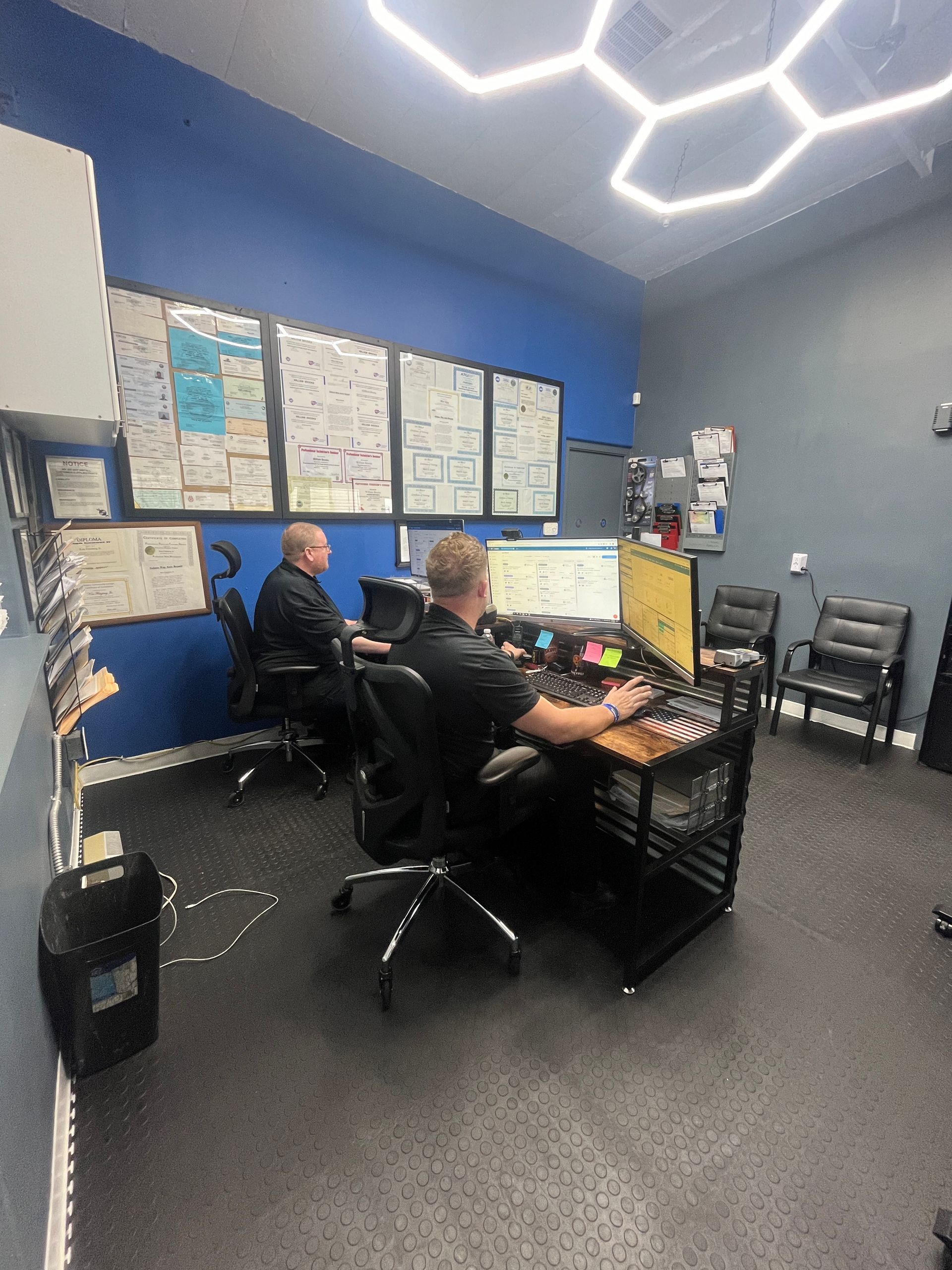 Our Customer Advisors of Solano Way Auto Repair