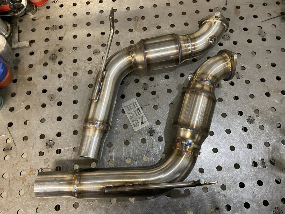 FENFABrication 2020-2026 Ford Explorer Performance Catted Downpipes