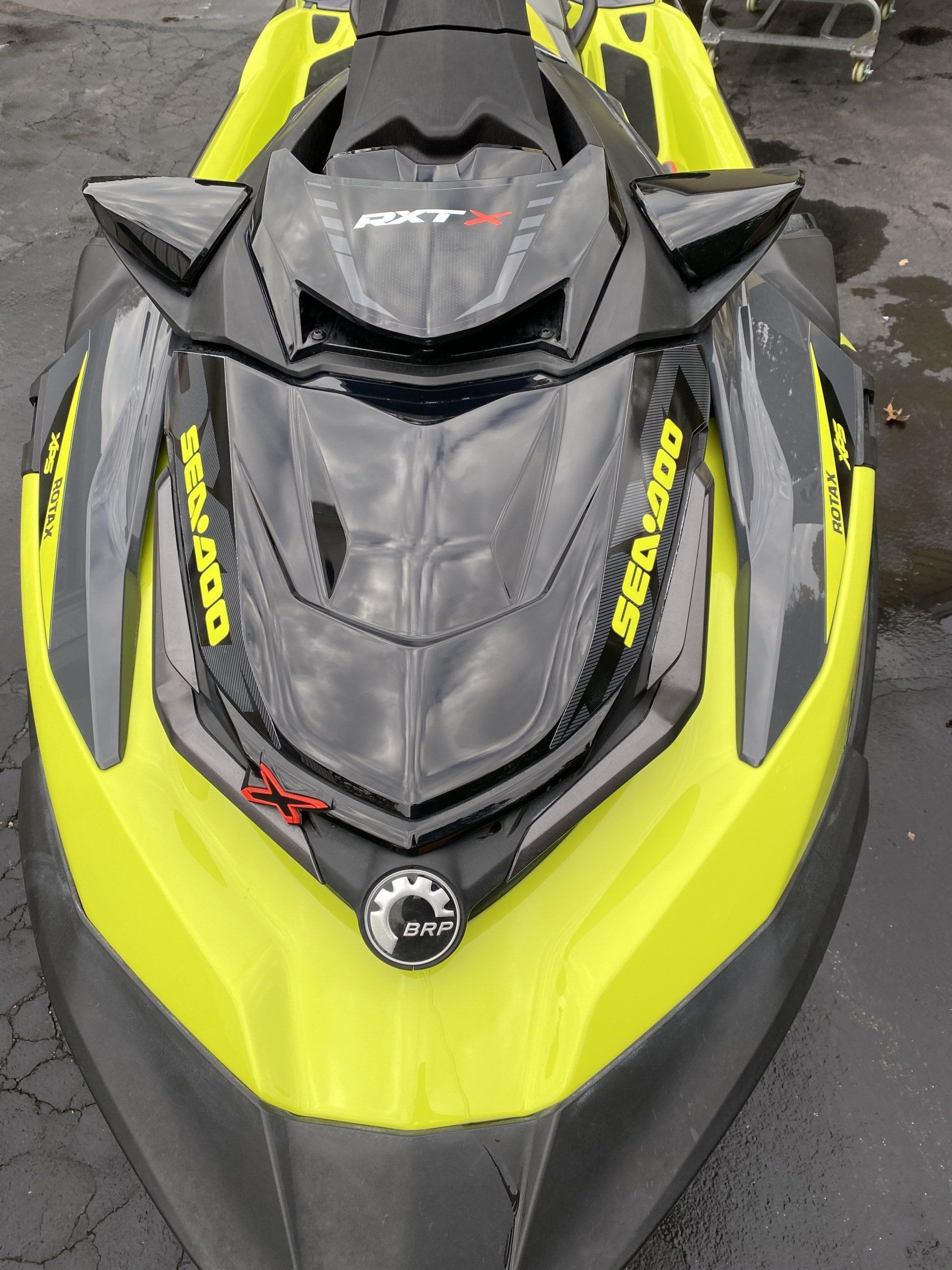 Jetski detailing and fiberglass polishing in Lindenhurst IL by Captain Coles Detailing.