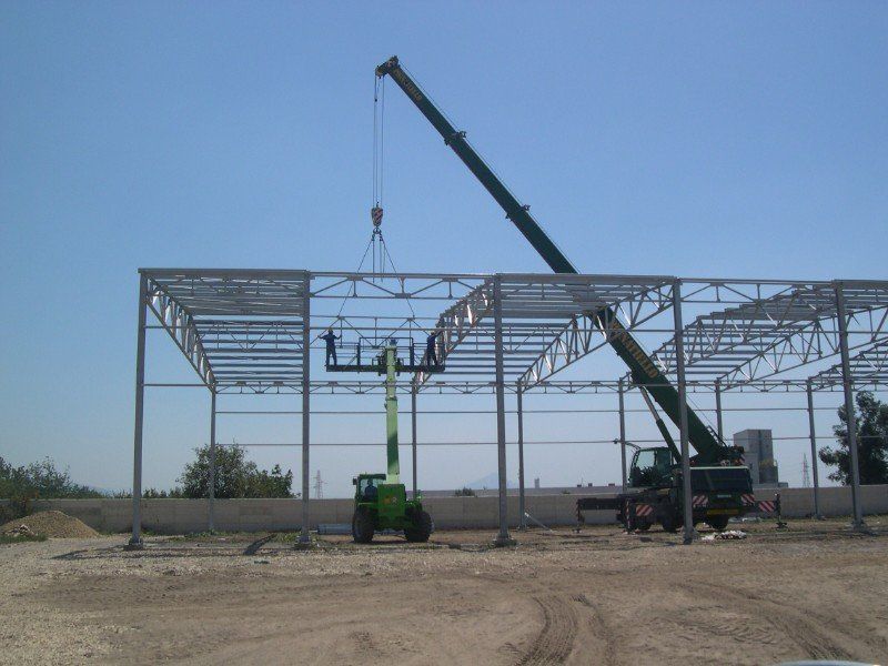 realizzazione di copertura di metallo