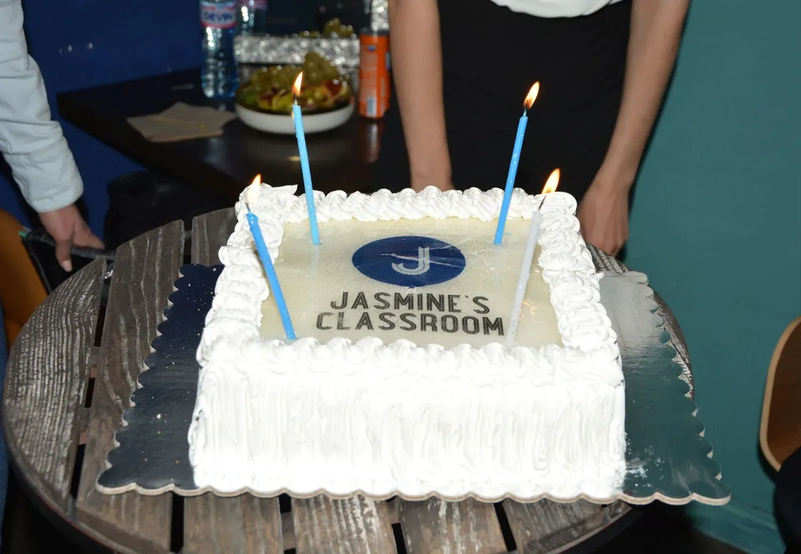 Езикова школа за обучение на възрастни