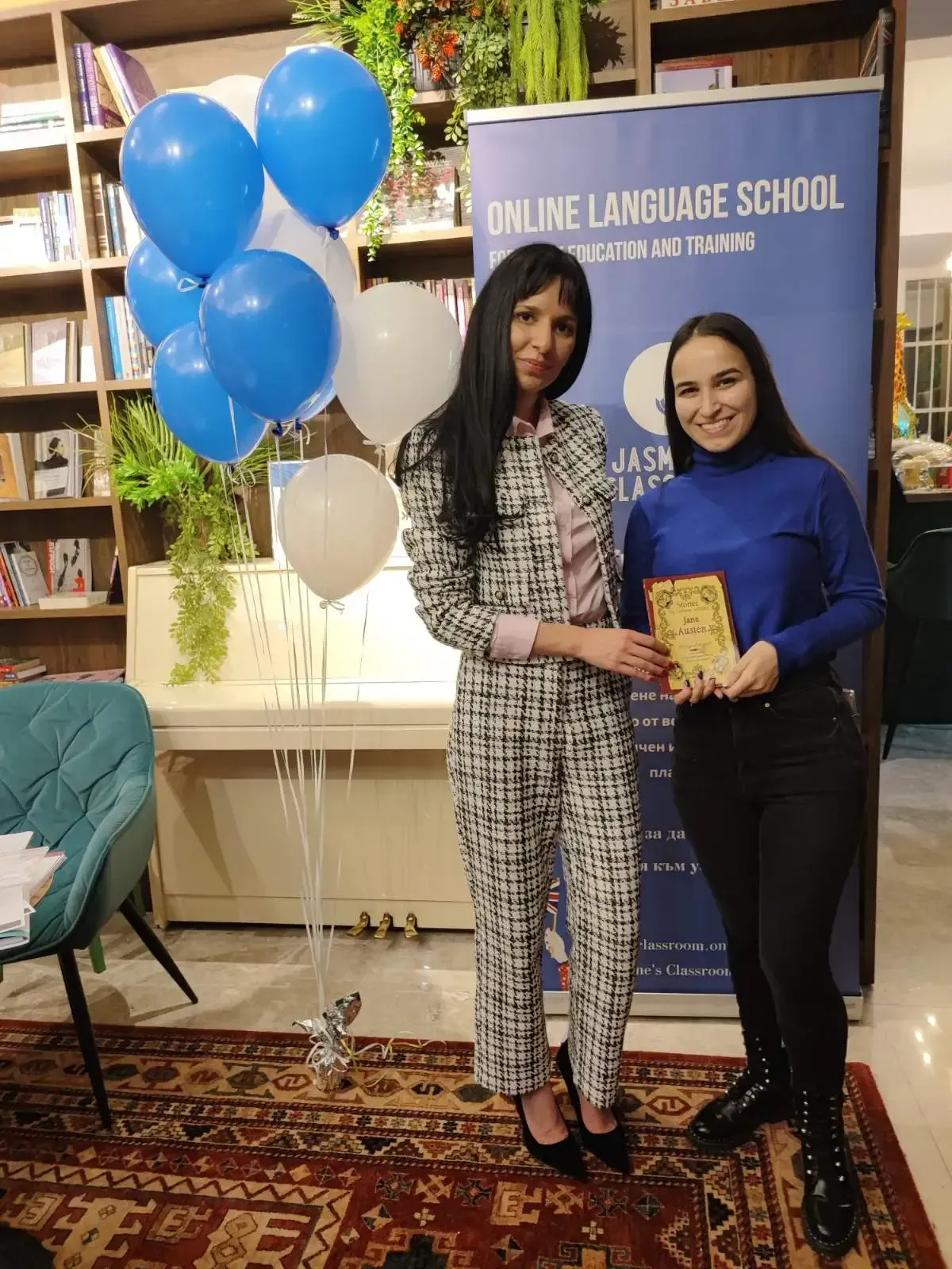 Езикови курсове по английски Езикова школа за обучение на възрастни Jasmine's Classroom