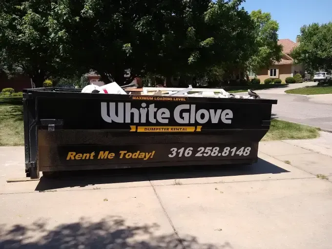 Rent the best dumpster near me for cleanup.