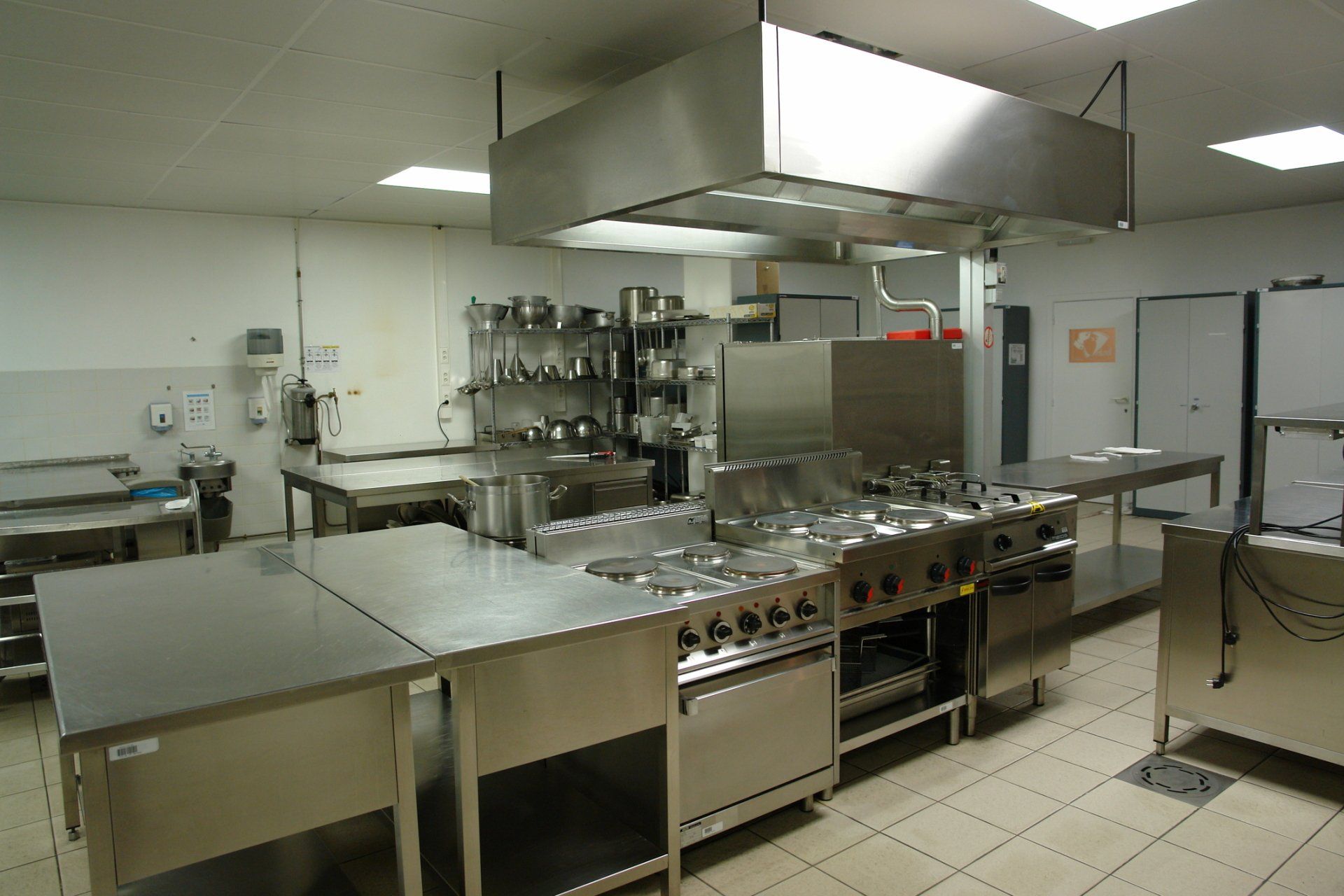 commercial kitchen custom metal work for hood and storage in Tampa restaurant