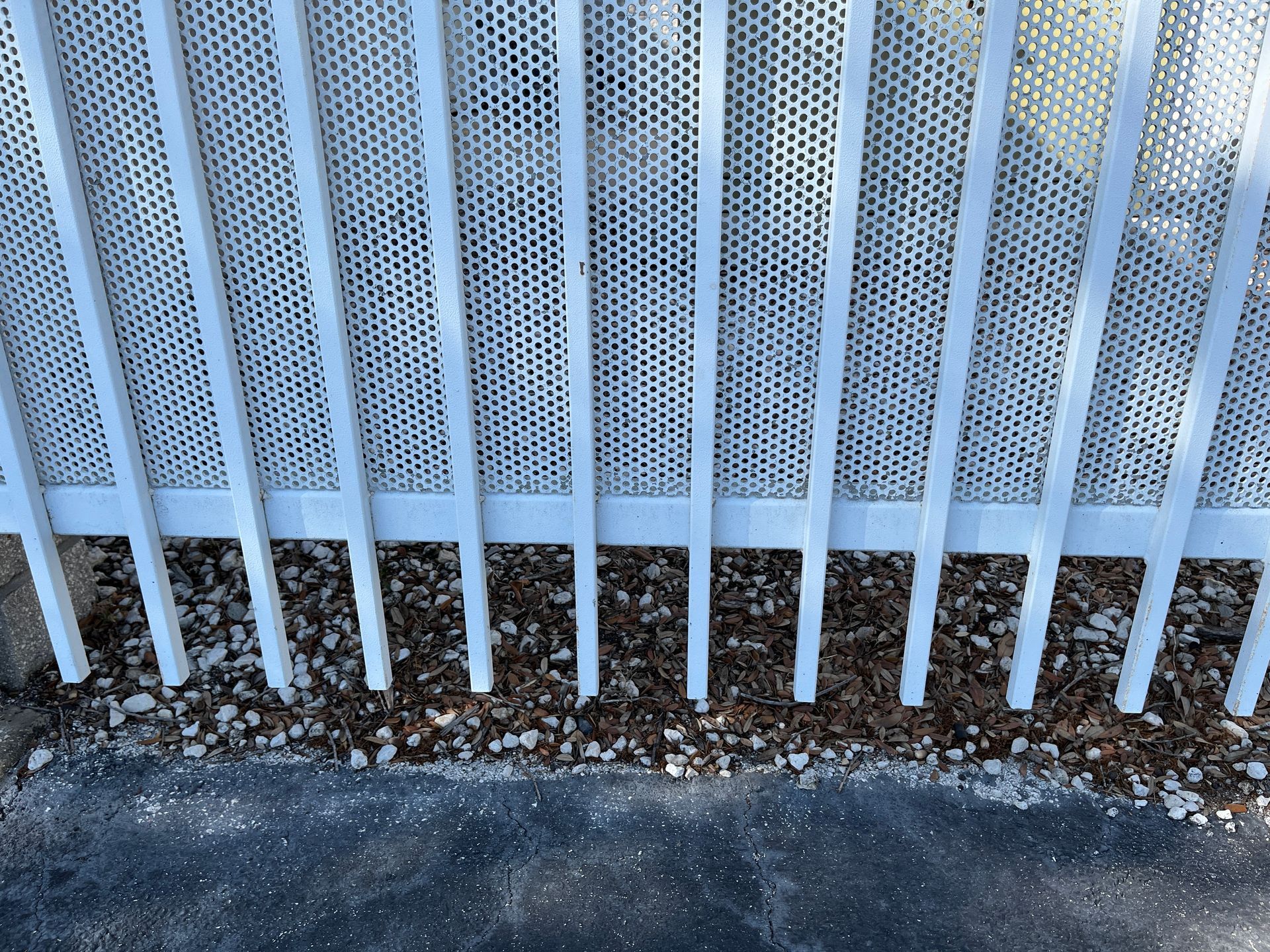 south tampa slat gate with mesh infill