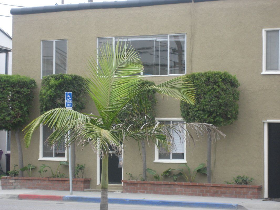 view of apartment from the outside