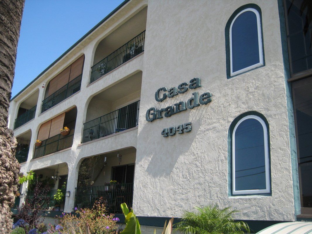 view of apartment from the outside